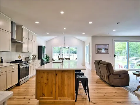 1 Hinter Way Little Compton RI 02837