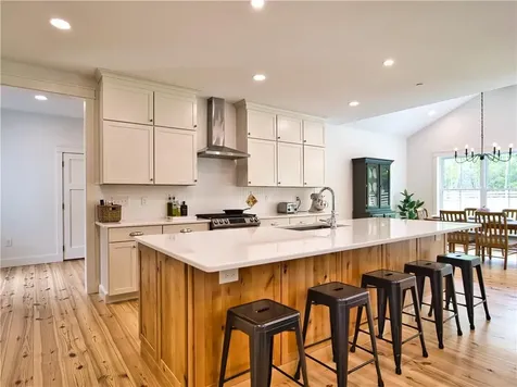 1 Hinter Way Little Compton RI 02837