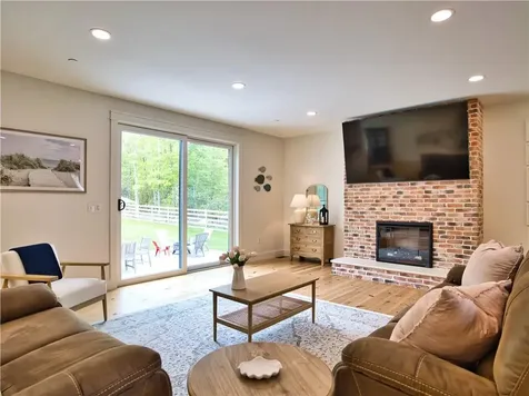 1 Hinter Way Little Compton RI 02837