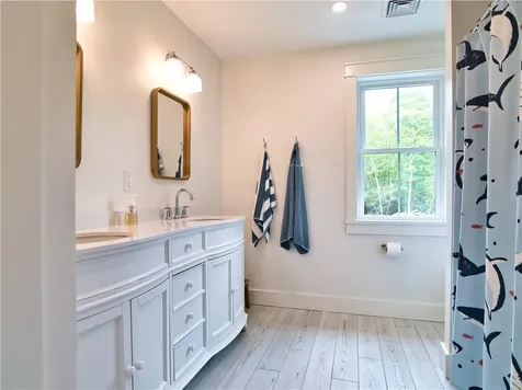 1 Hinter Way Little Compton RI 02837