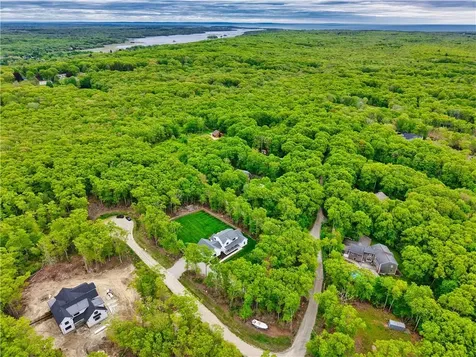 1 Hinter Way Little Compton RI 02837