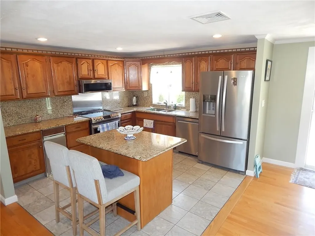 9 Baldwin Street Cumberland RI 02864