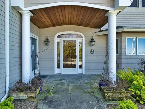 149 Nanaquaket Road Tiverton RI 02878