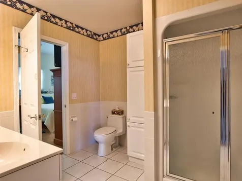 149 Nanaquaket Road Tiverton RI 02878