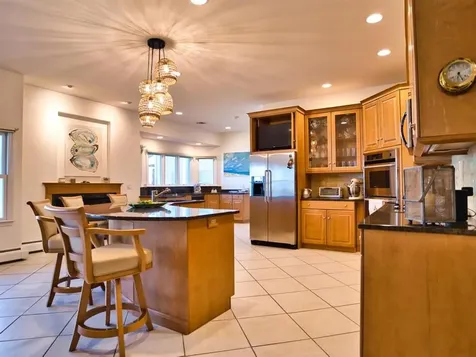 149 Nanaquaket Road Tiverton RI 02878