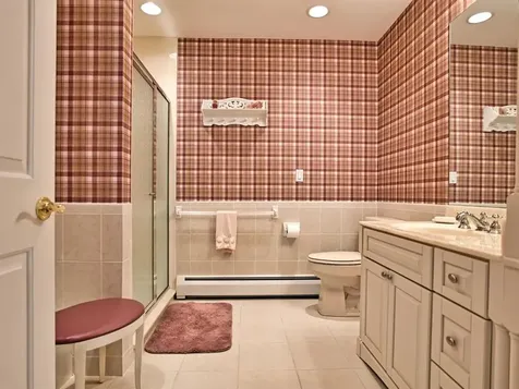 149 Nanaquaket Road Tiverton RI 02878