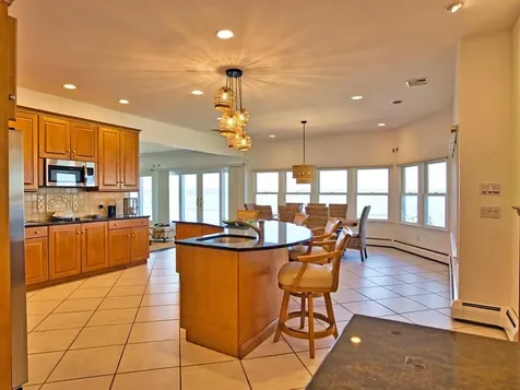 149 Nanaquaket Road Tiverton RI 02878