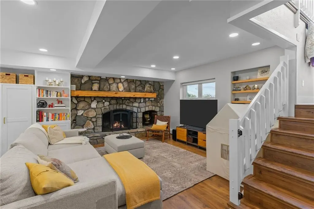 170 Brayton Avenue Cranston RI 02920