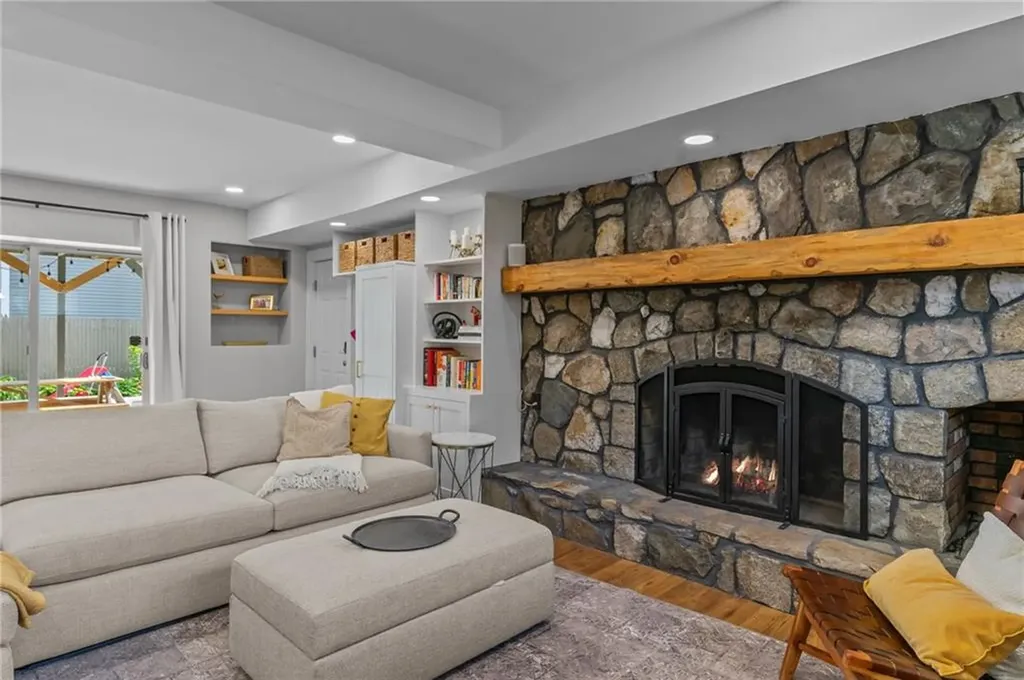 170 Brayton Avenue Cranston RI 02920