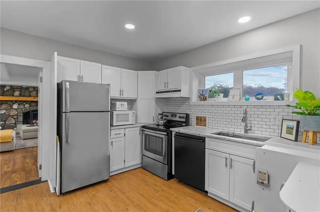 170 Brayton Avenue Cranston RI 02920