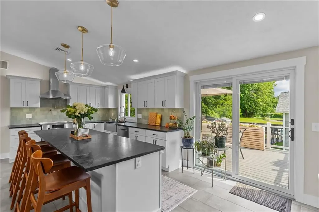 170 Brayton Avenue Cranston RI 02920