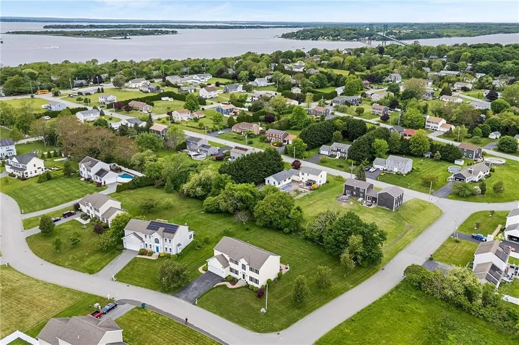 68 Anchor Drive Portsmouth RI 02871
