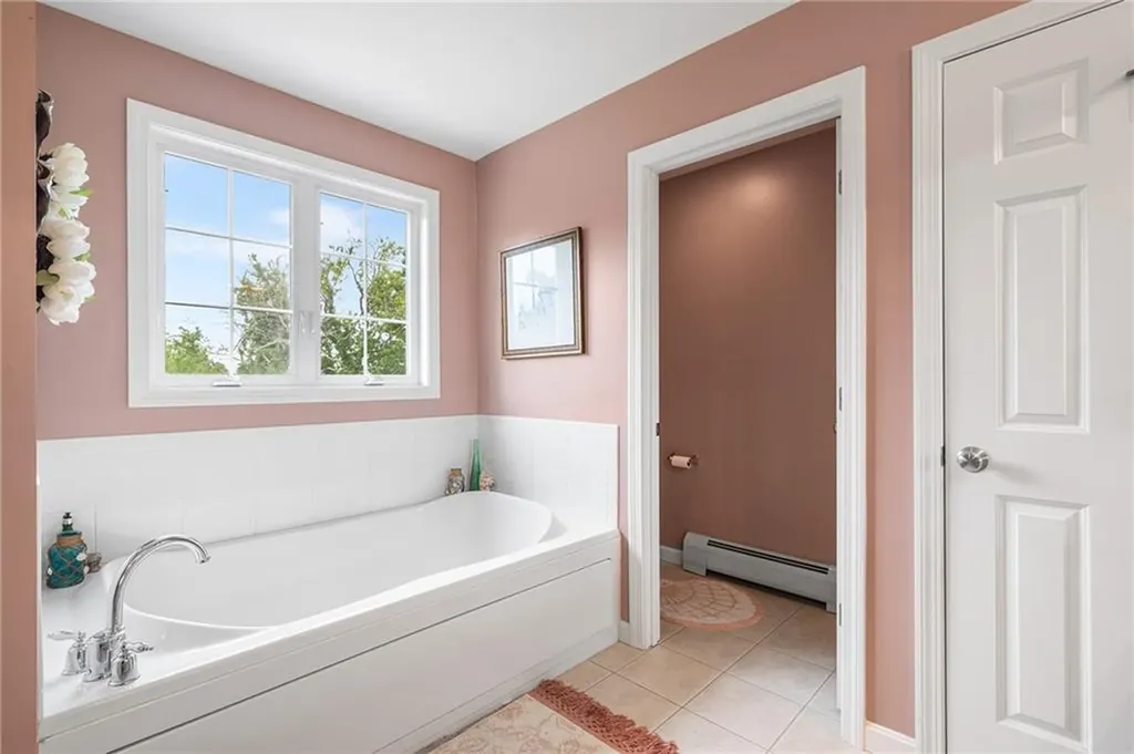 68 Anchor Drive Portsmouth RI 02871