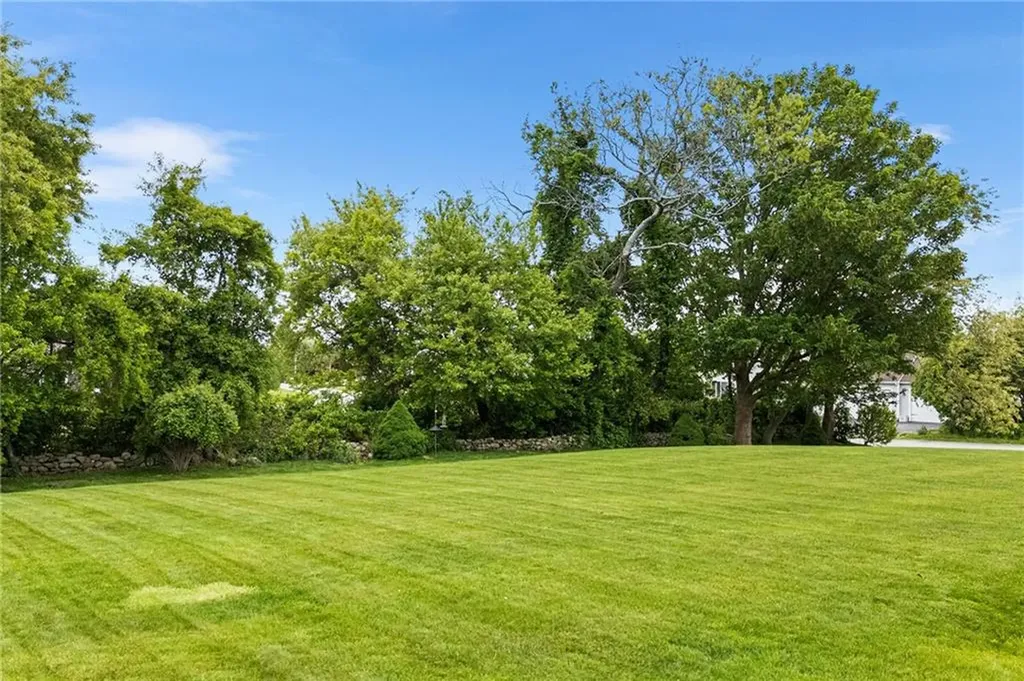 68 Anchor Drive Portsmouth RI 02871