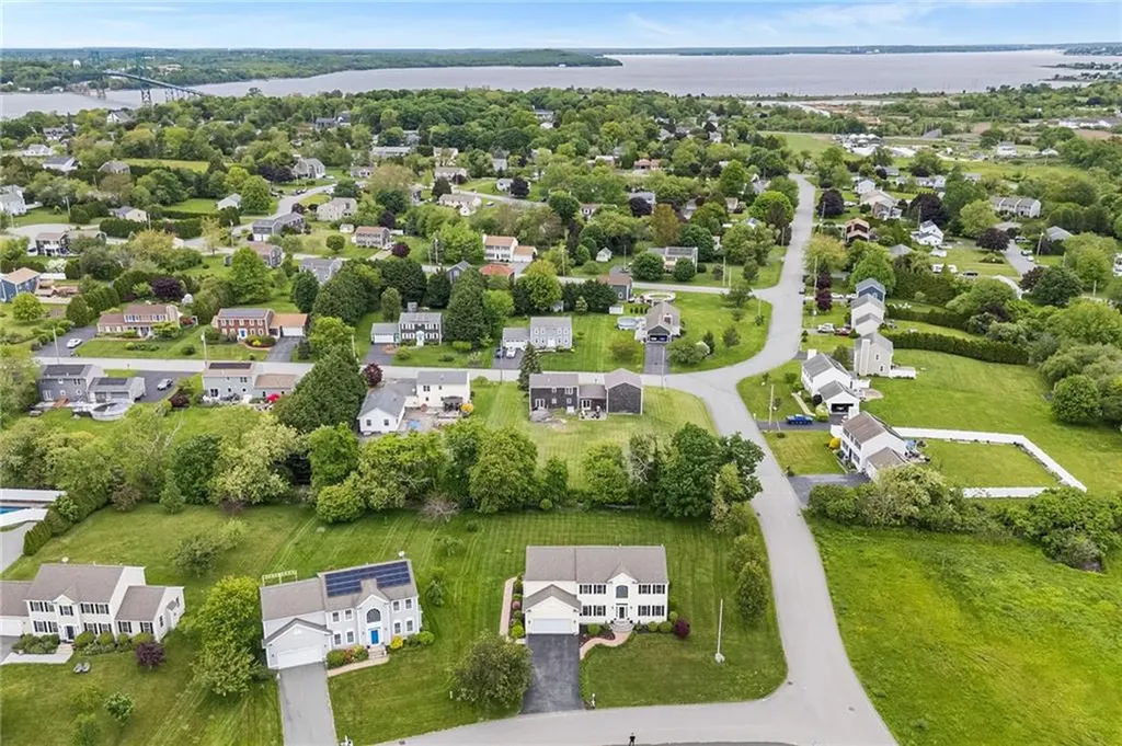 68 Anchor Drive Portsmouth RI 02871
