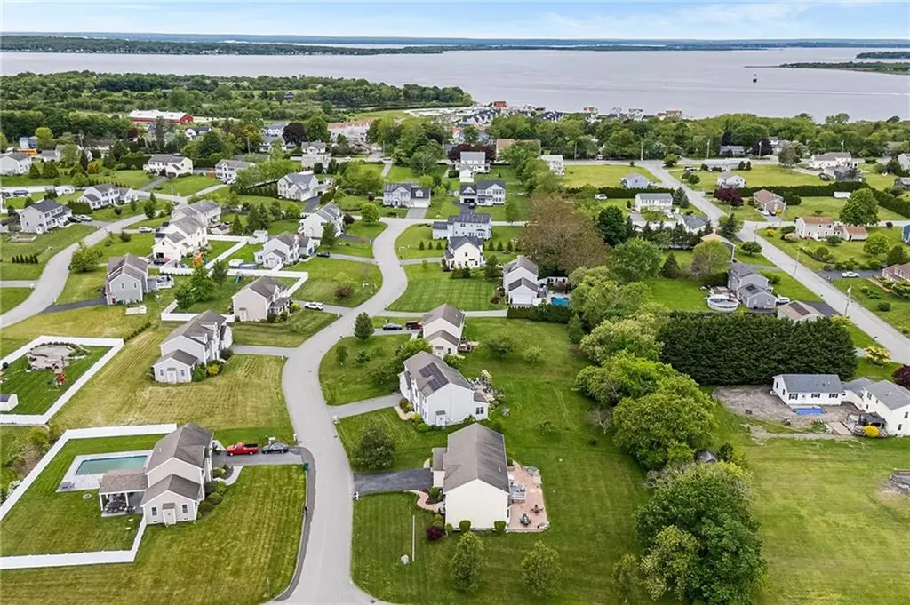 68 Anchor Drive Portsmouth RI 02871