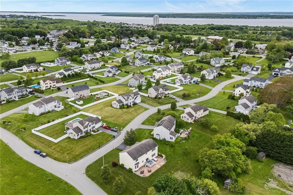 68 Anchor Drive Portsmouth RI 02871