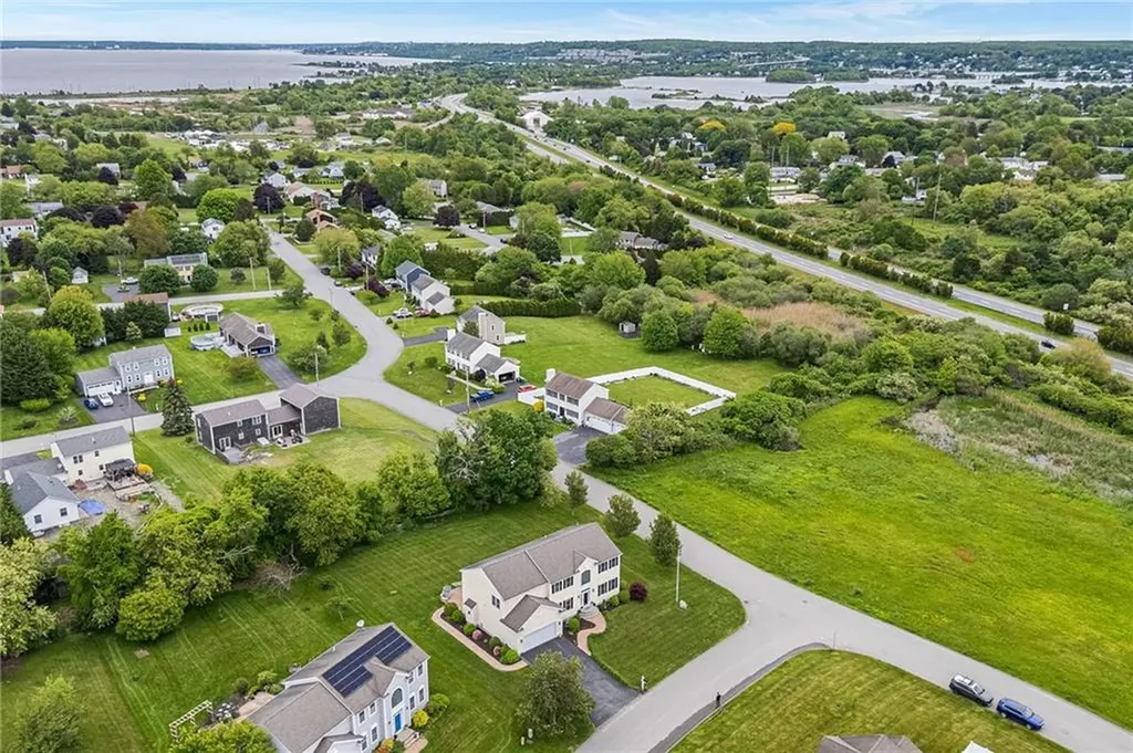 68 Anchor Drive Portsmouth RI 02871
