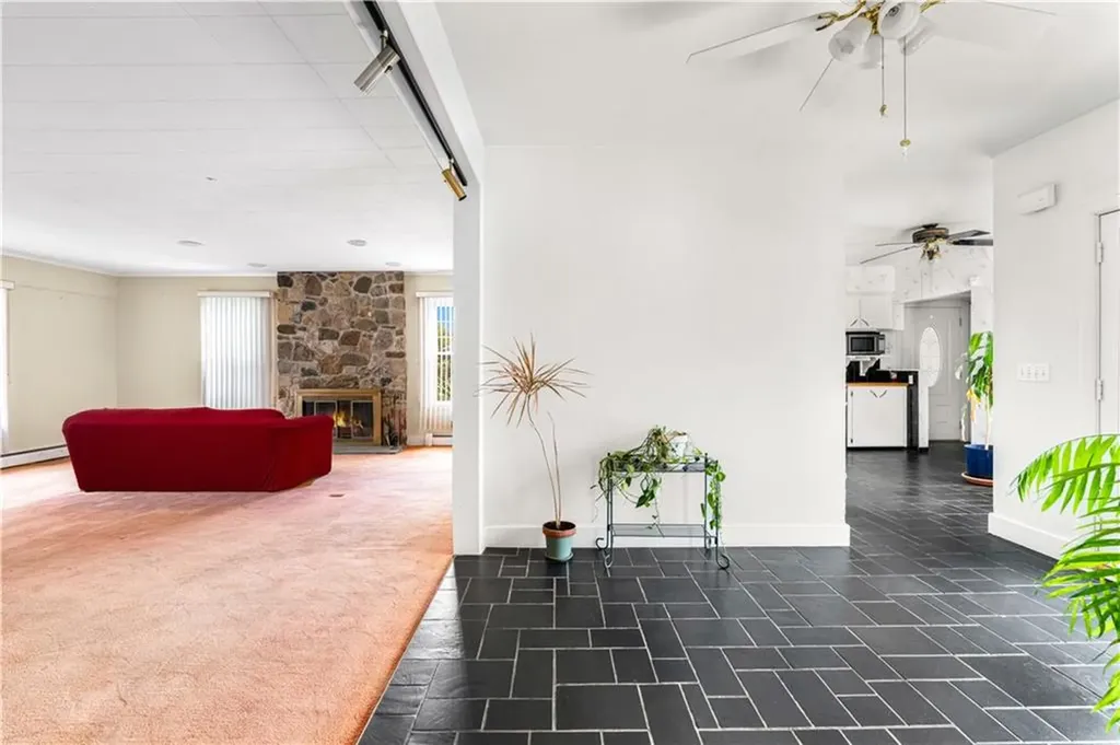 2444 Hartford Avenue Johnston RI 02919