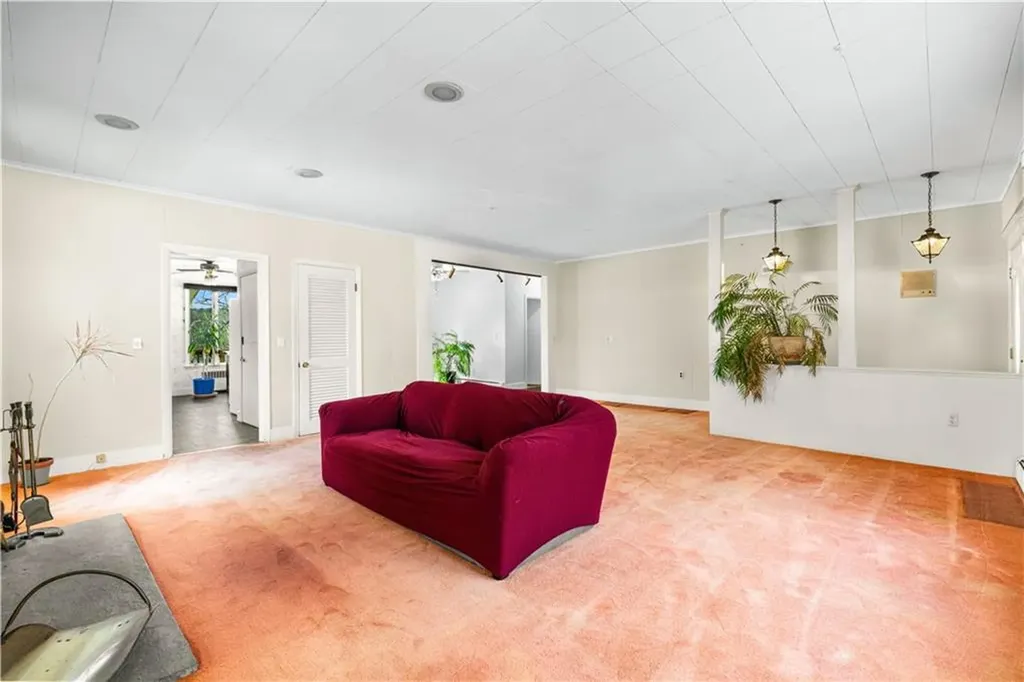 2444 Hartford Avenue Johnston RI 02919