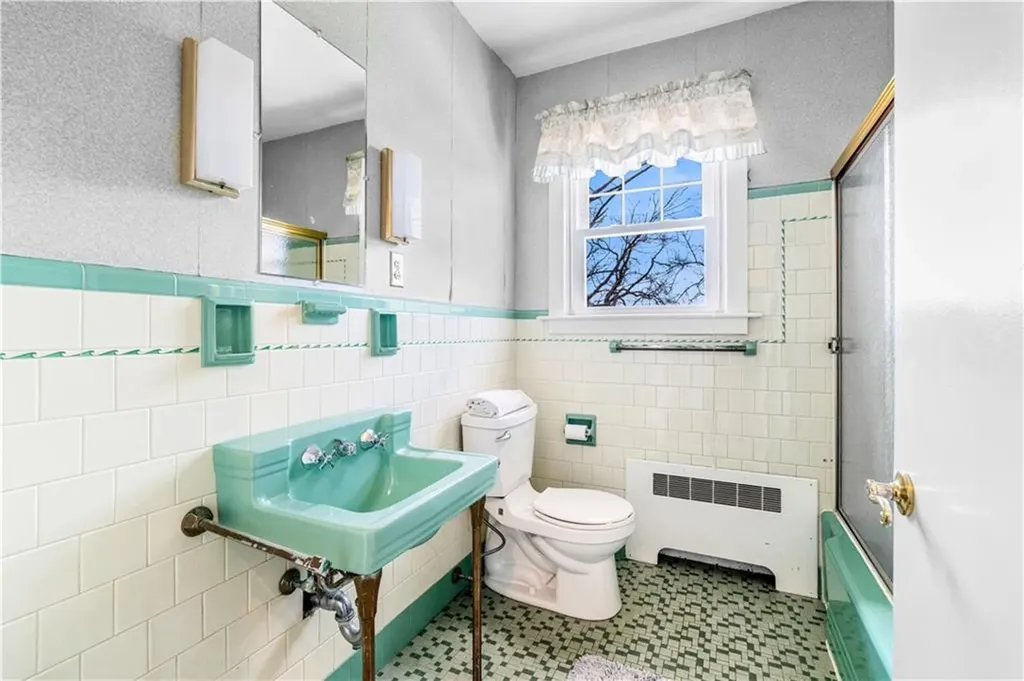 2444 Hartford Avenue Johnston RI 02919