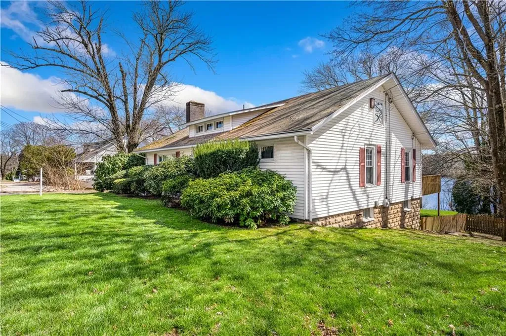 2444 Hartford Avenue Johnston RI 02919