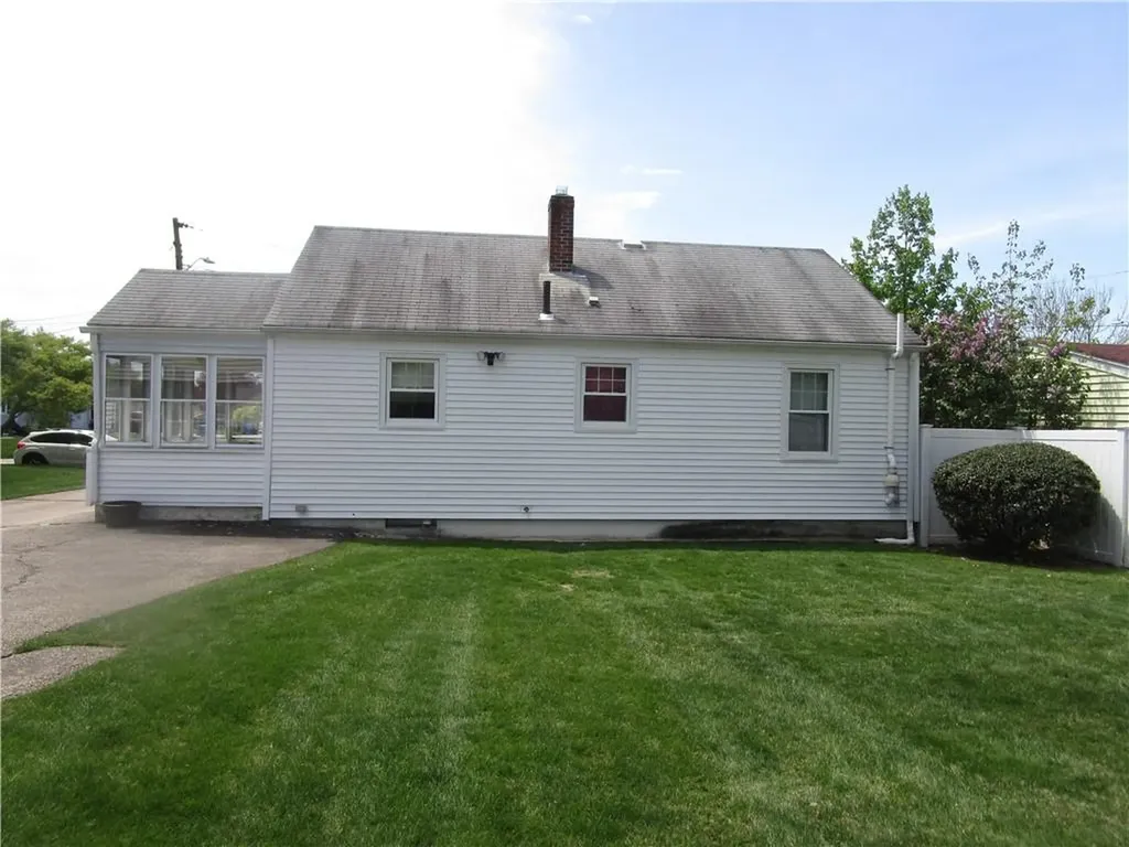 11 Loring Street Cranston RI 02920