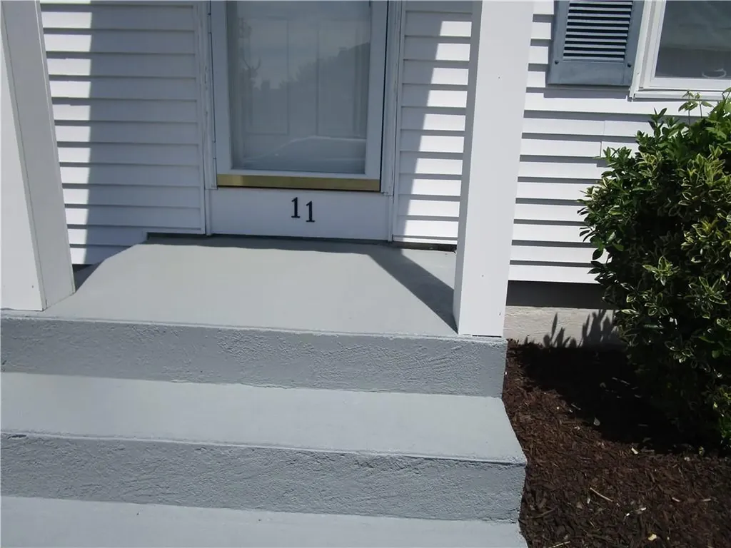11 Loring Street Cranston RI 02920