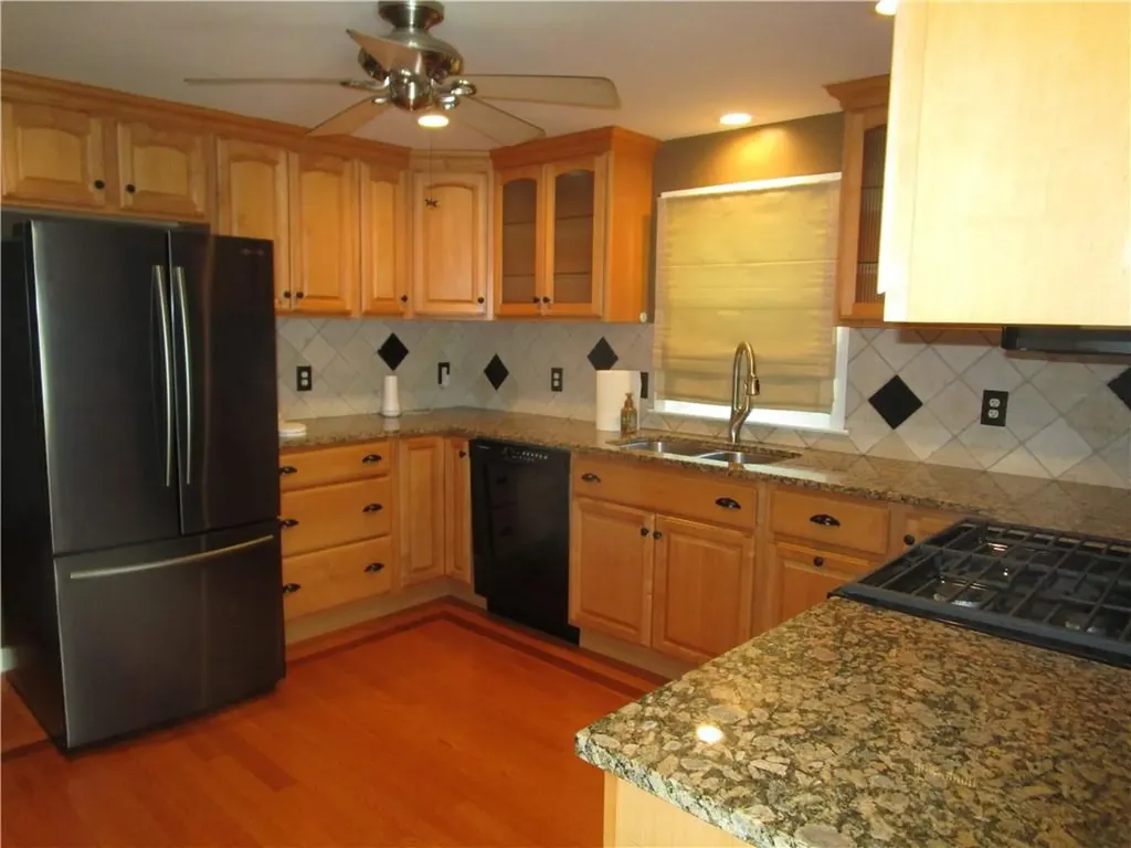 11 Loring Street Cranston RI 02920