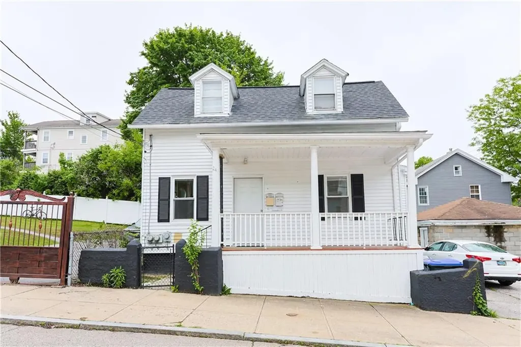 24 Vale Street Providence RI 02908