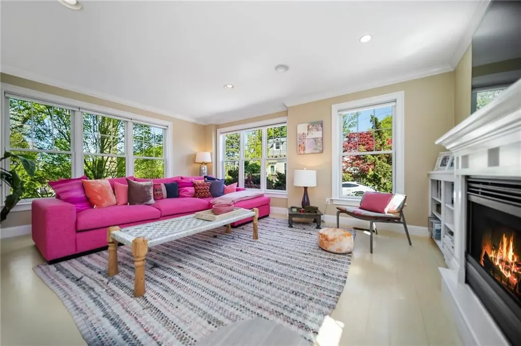 9 Casey Court Newport RI 02840