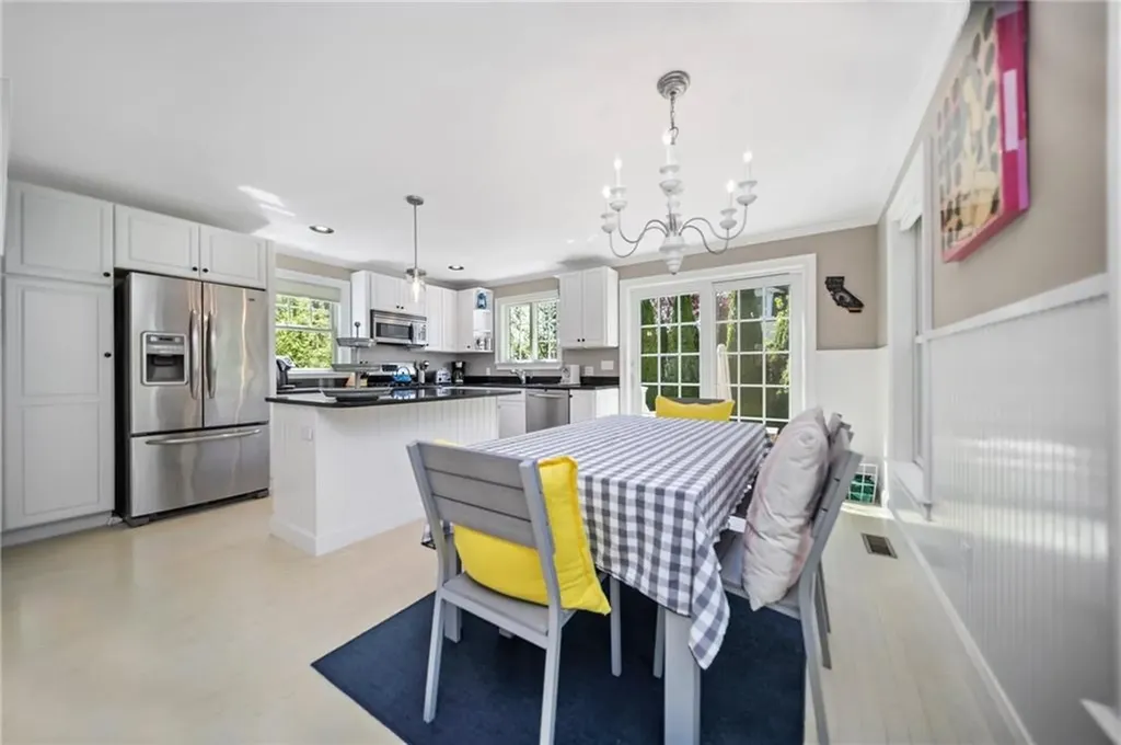 9 Casey Court Newport RI 02840