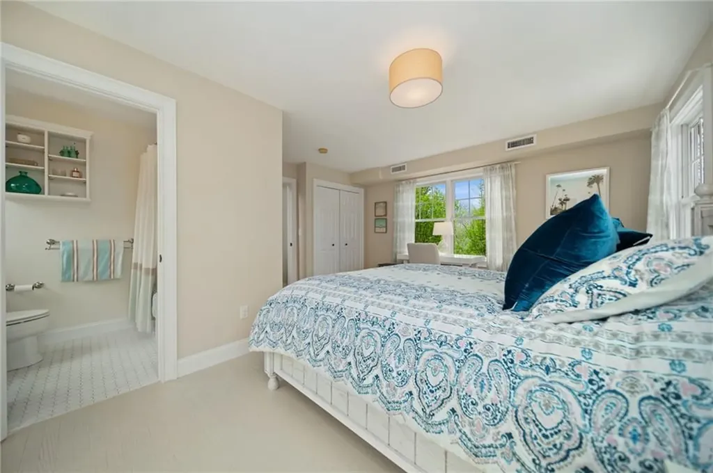 9 Casey Court Newport RI 02840