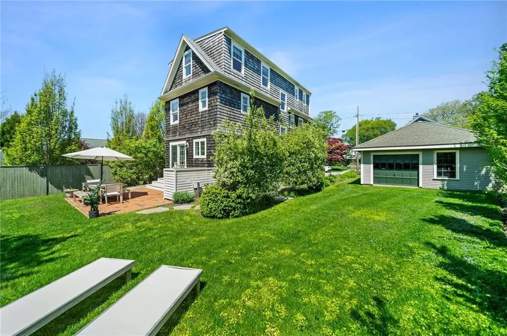 9 Casey Court Newport RI 02840