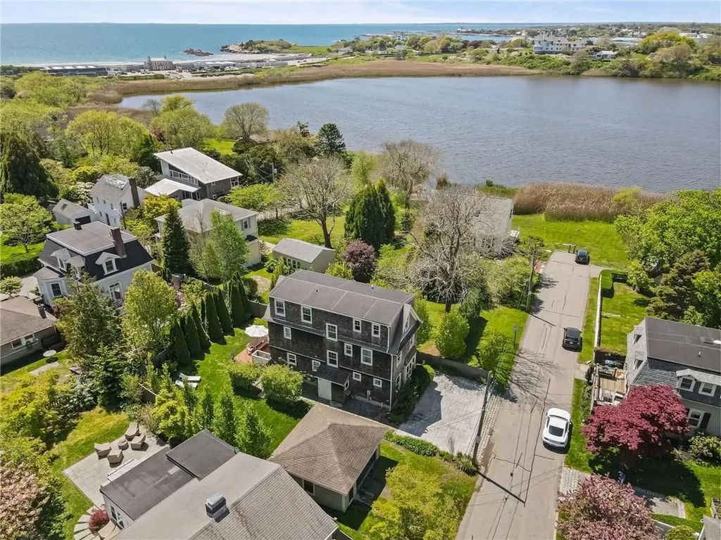 9 Casey Court Newport RI 02840