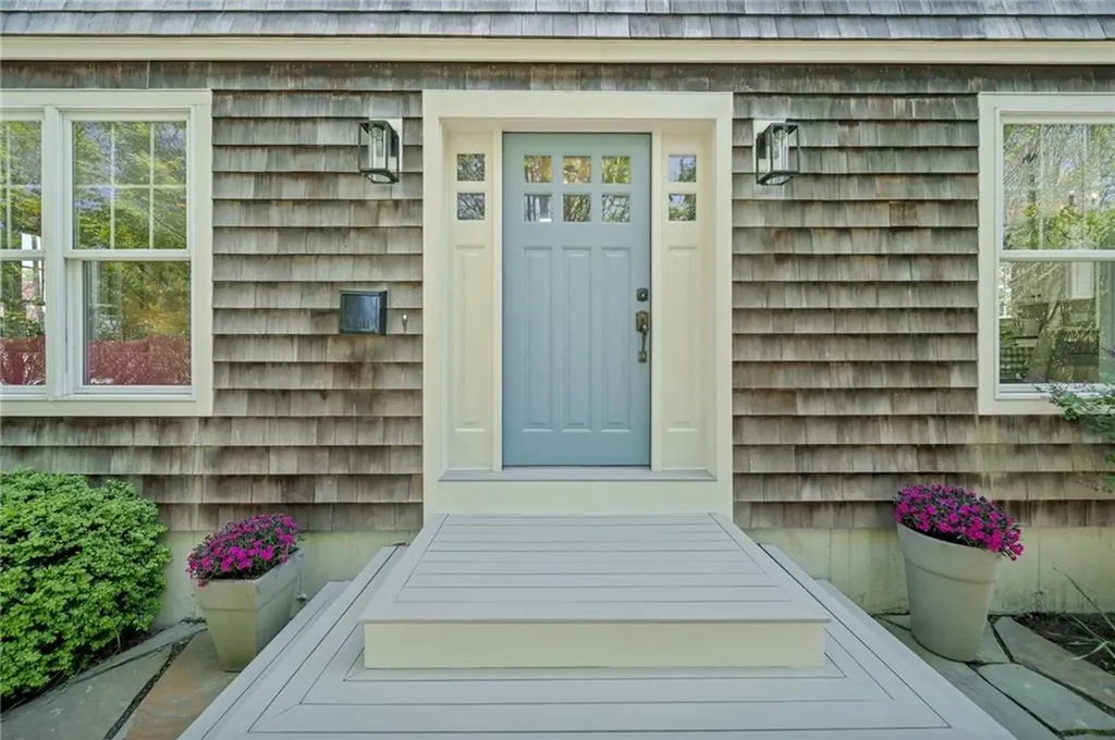 9 Casey Court Newport RI 02840