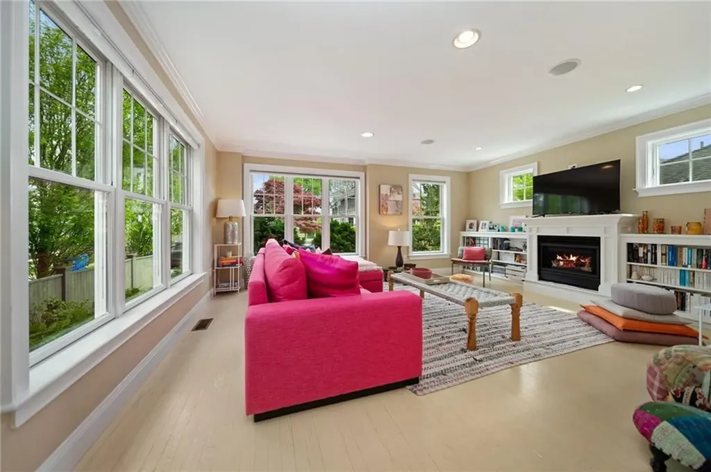 9 Casey Court Newport RI 02840