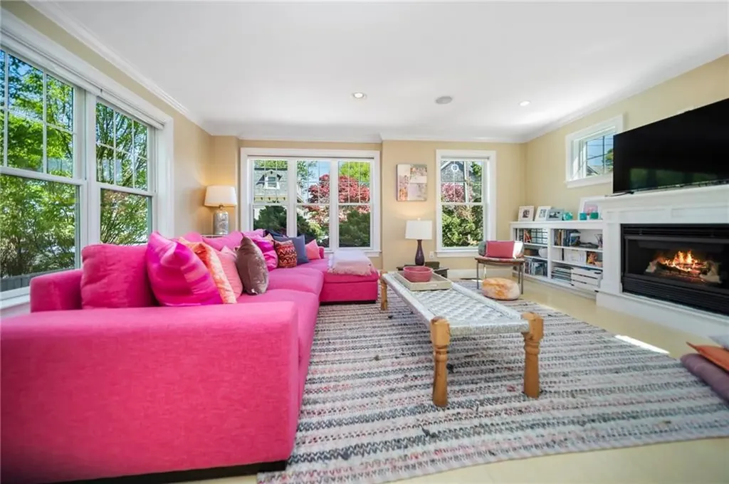 9 Casey Court Newport RI 02840