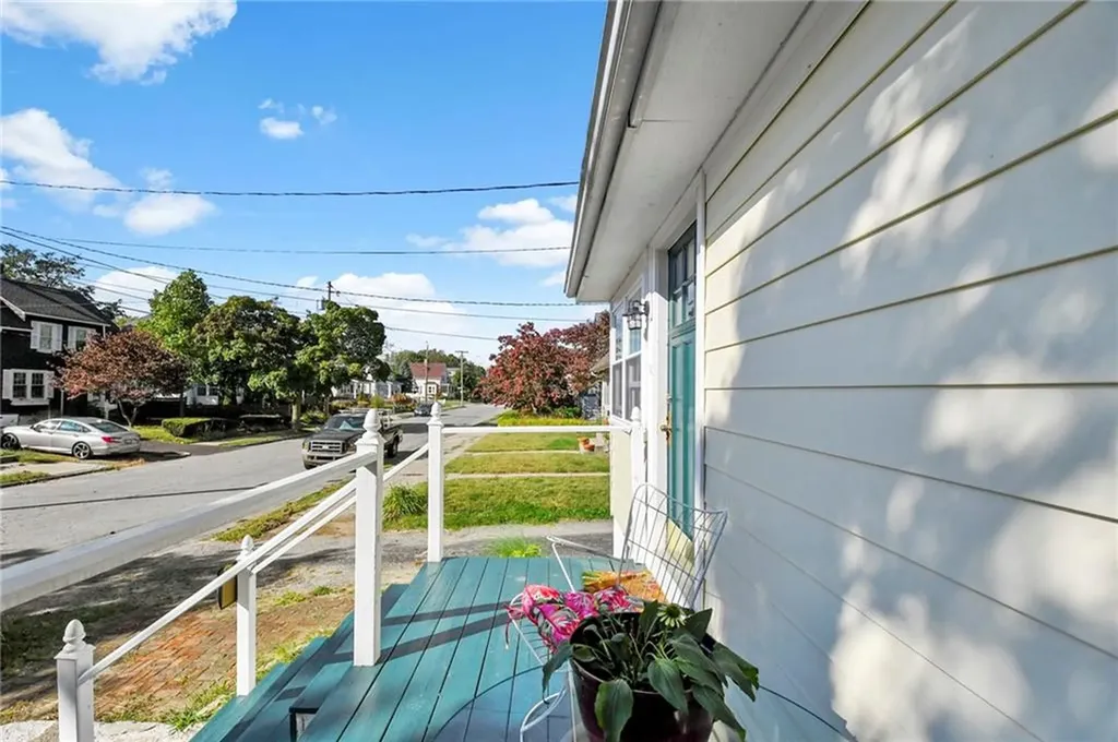 54 Denver Avenue Cranston RI 02905