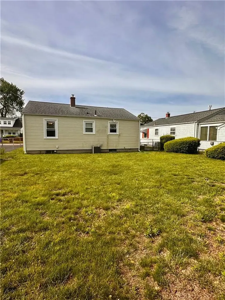 100 Benedict Street Pawtucket RI 02861