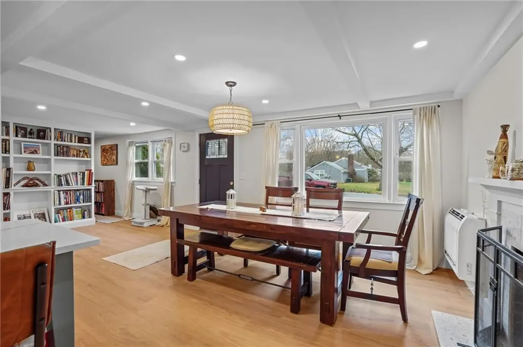 9 Rosedale Avenue Barrington RI 02806