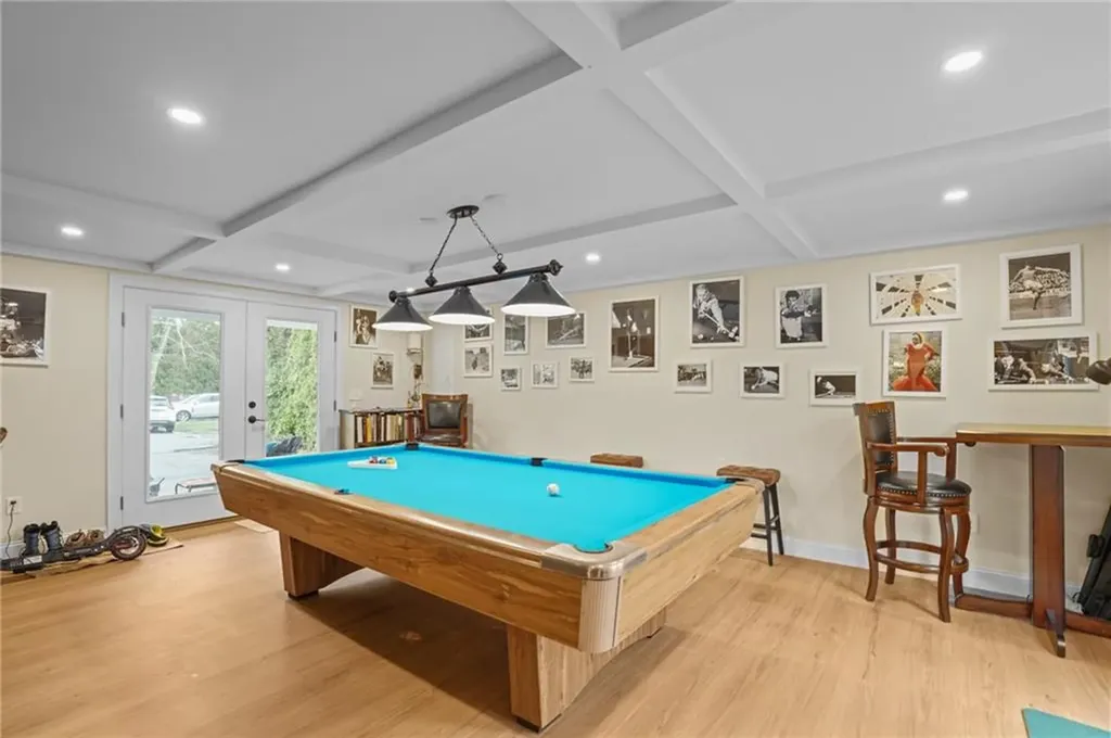 9 Rosedale Avenue Barrington RI 02806