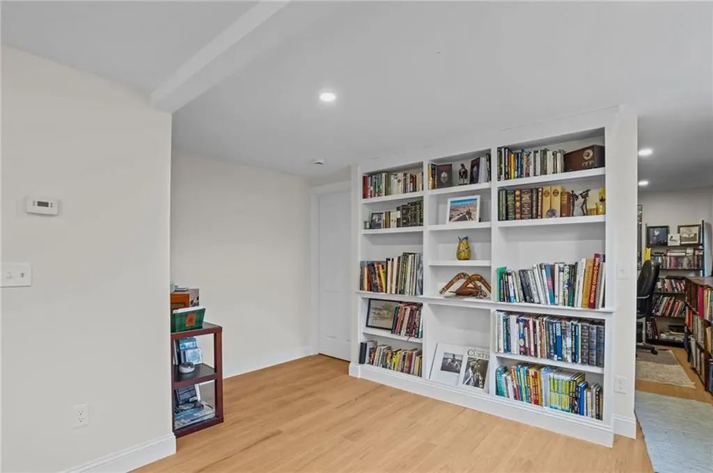 9 Rosedale Avenue Barrington RI 02806