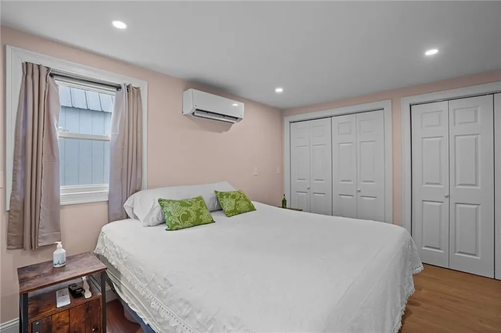 9 Rosedale Avenue Barrington RI 02806