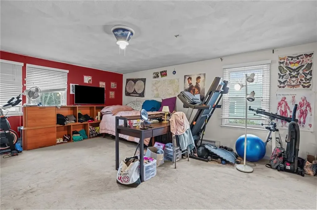 9 Rosedale Avenue Barrington RI 02806