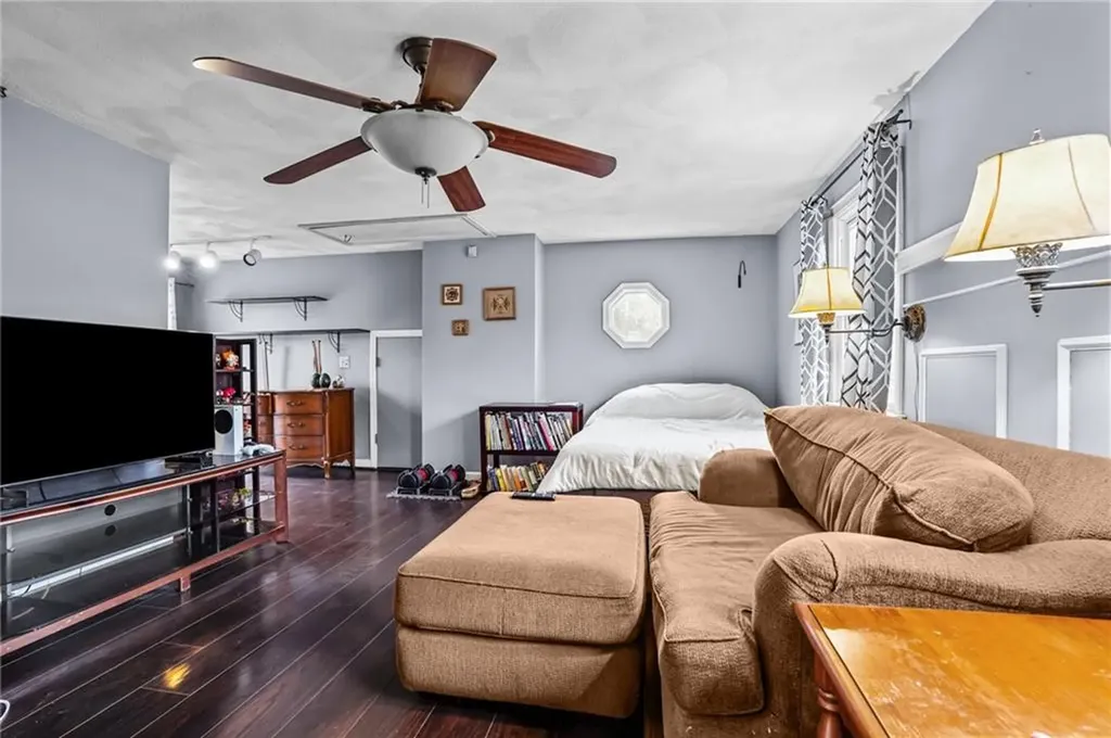 9 Rosedale Avenue Barrington RI 02806