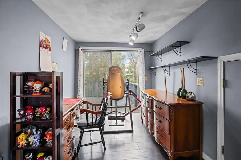9 Rosedale Avenue Barrington RI 02806