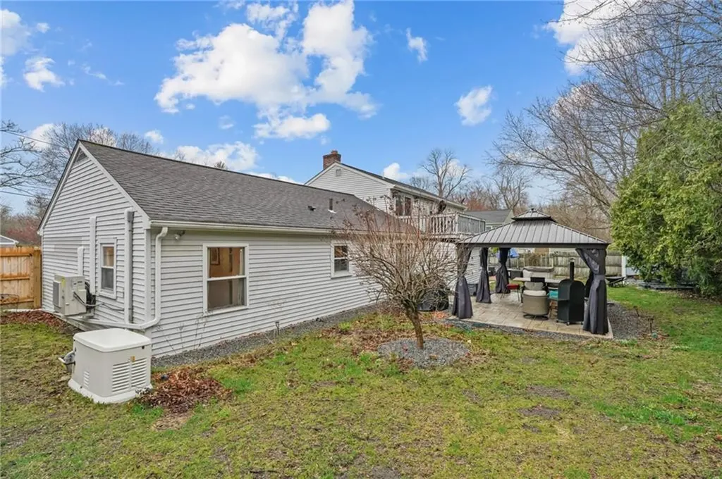 9 Rosedale Avenue Barrington RI 02806