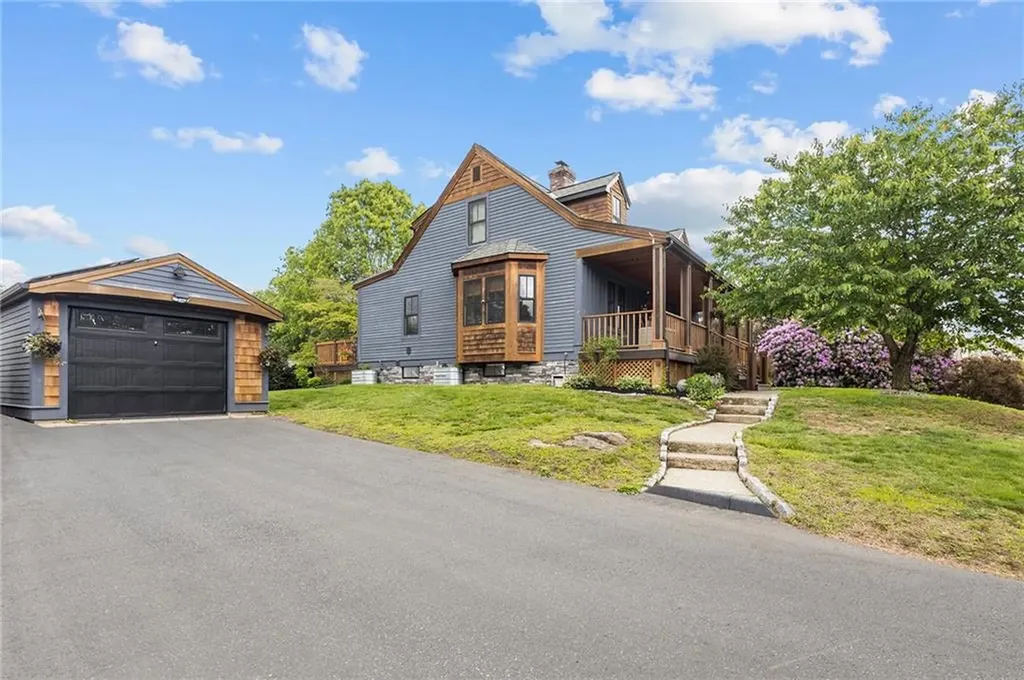 194 Campeau Street Woonsocket RI 02895