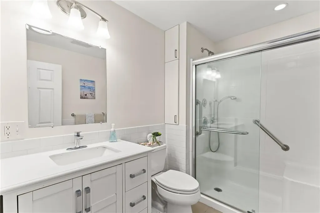 39 Exeter Boulevard Narragansett RI 02882